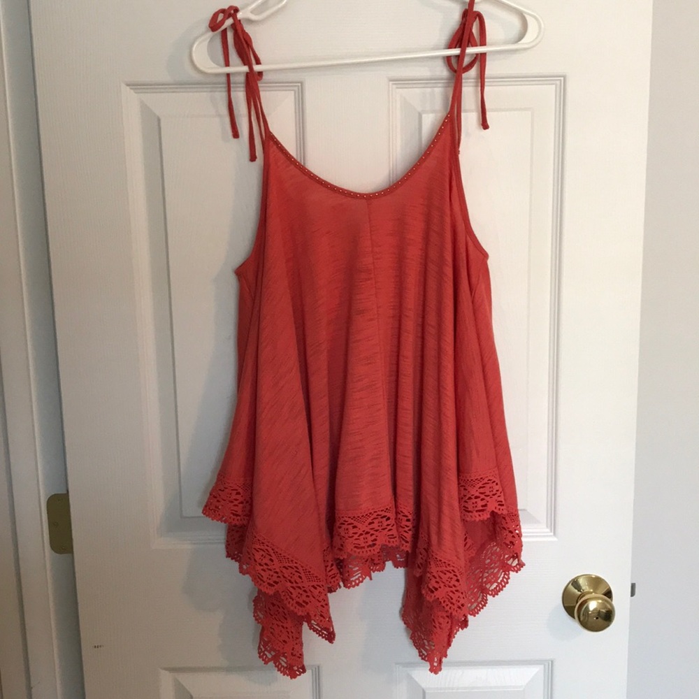 LC Lauren Conrad Flowy Tank